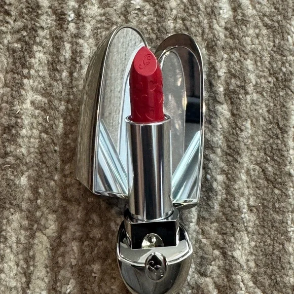 Limited Edition Rouge G Love Heart Customizable Lipstick Case - Picture 3 of 5